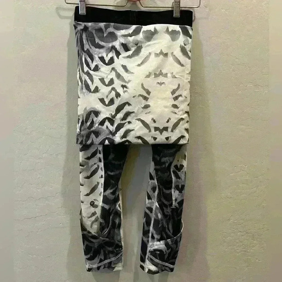 Lululemon Wunder Under Pant*SE Dance Pretty Plume Angel Wing Black Size 4 - Picture 2 of 5